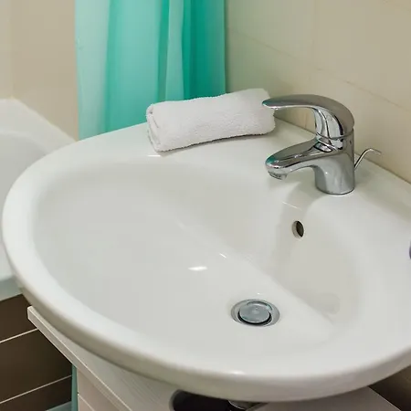 Populare Charming 扎达尔