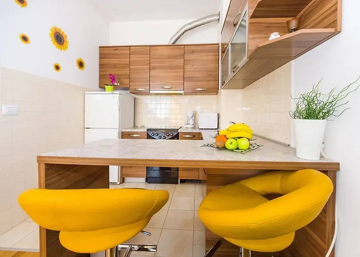 Apartment Populare Charming *