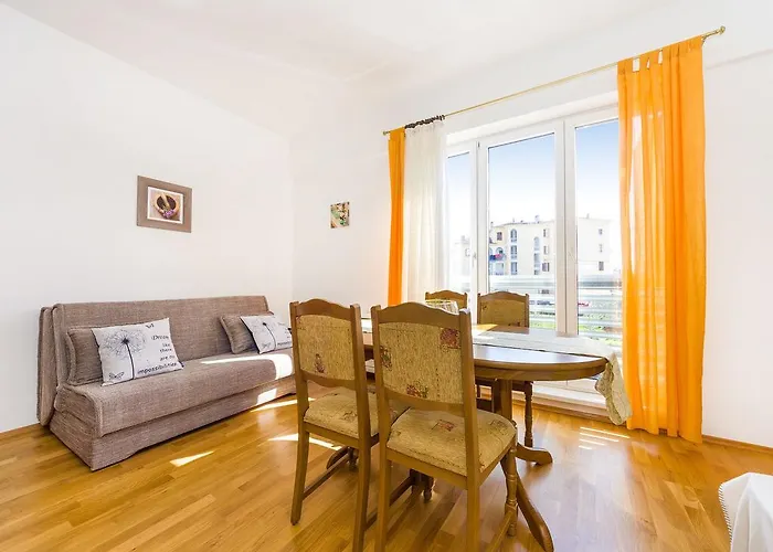 Apartment Populare Charming *