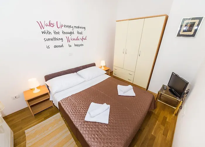 Apartment Populare Charming