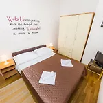 Апартаменти Populare Charming