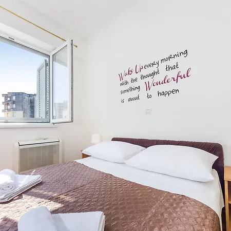 شقة Populare Charming زادار