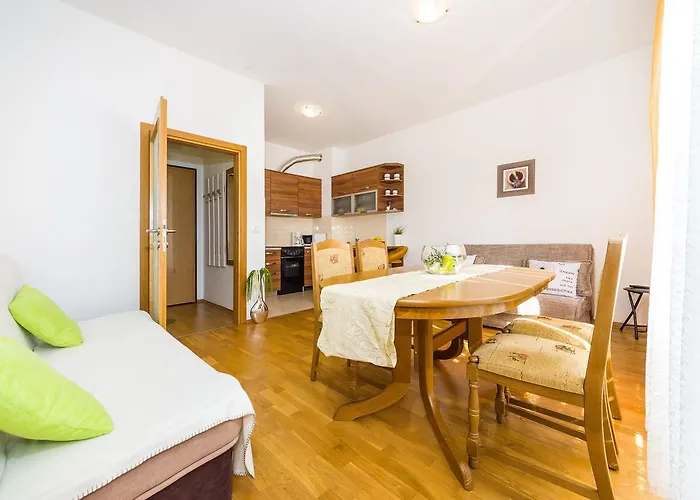 Apartament Populare Charming
